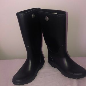 Ugh rain boots